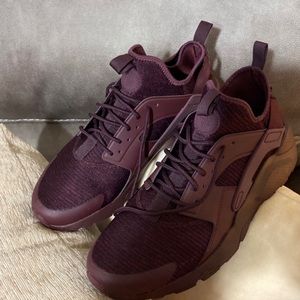 Men’s Nike sneakers